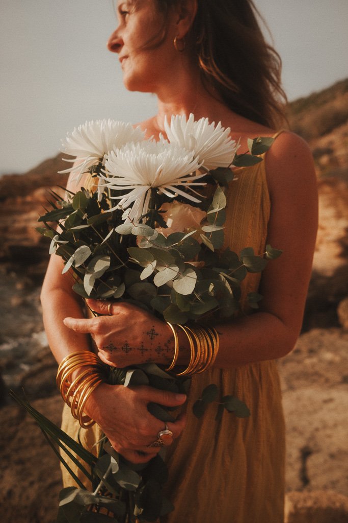 touch.of.her by Sarah // Mondkind